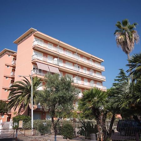 بورديغيرا Residence Laura المظهر الخارجي الصورة