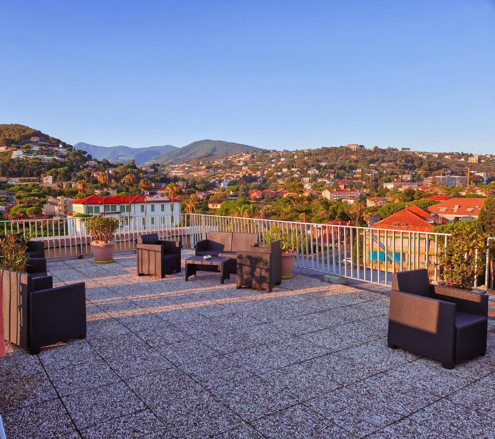 بورديغيرا Residence Laura المظهر الخارجي الصورة